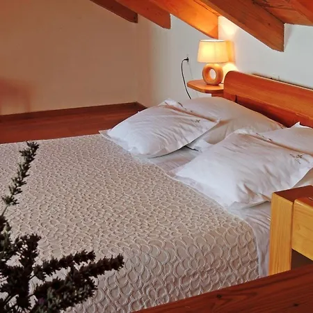 House In Sumpetar With Sea View, Terrace, Air Conditioning, Wifi 5133-1 펜션 *