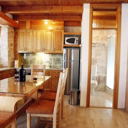 House In Sumpetar With Sea View, Terrace, Air Conditioning, Wifi 5133-1 Semesterbostad